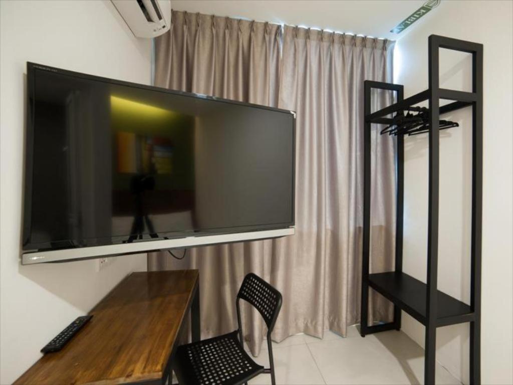 Econtel Queensbay Sungai Dua Bukit Exteriér fotografie